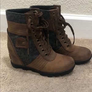 Sorel Lexie boot